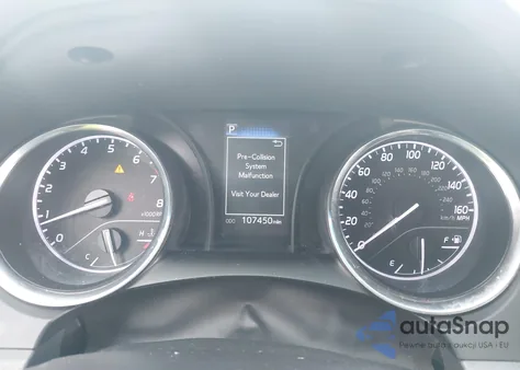 2020 Toyota Camry Le z USA, uszkodzony, nr VIN 4T1C11AK5LU968085